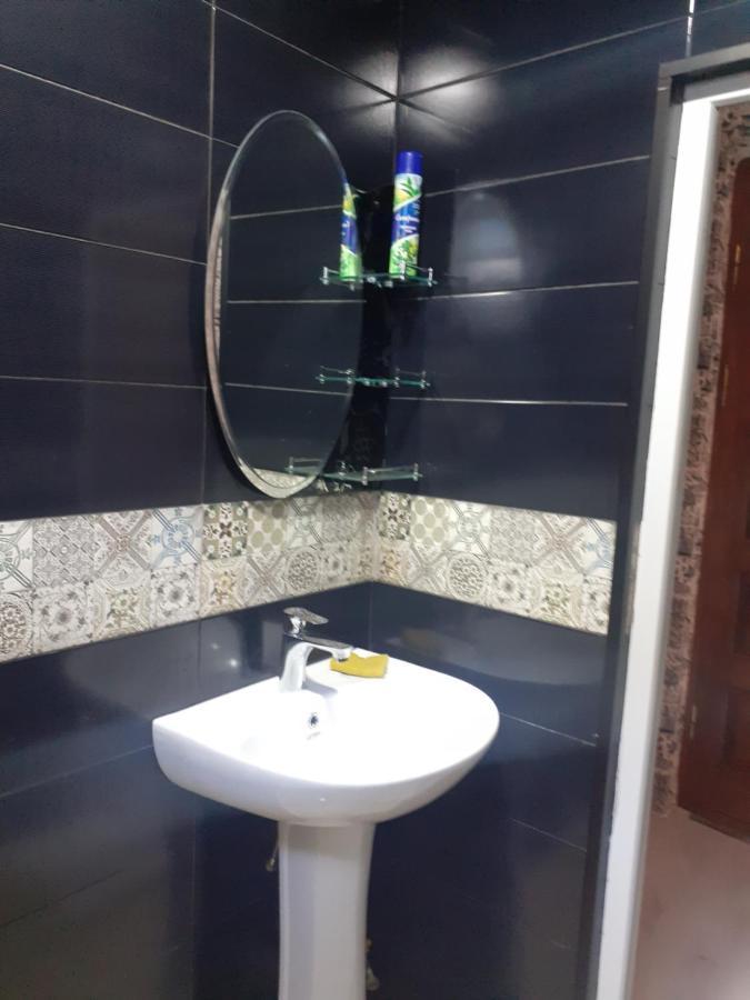 Guest House Quiet Home باتومي المظهر الخارجي الصورة